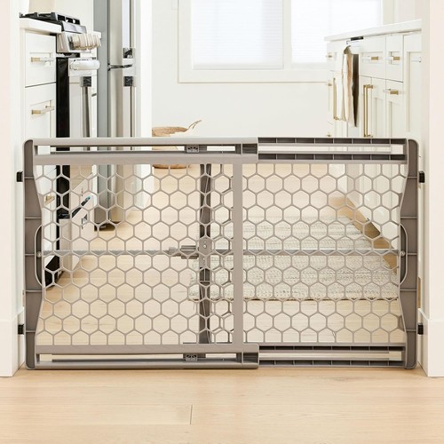 Pressure mounted safety gate - safety,